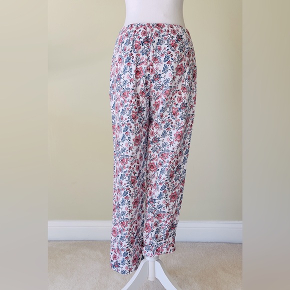 Charter Club White, Blue & Red Floral TummyControl Straight Leg Pants EUC Size 4 - Picture 3 of 10